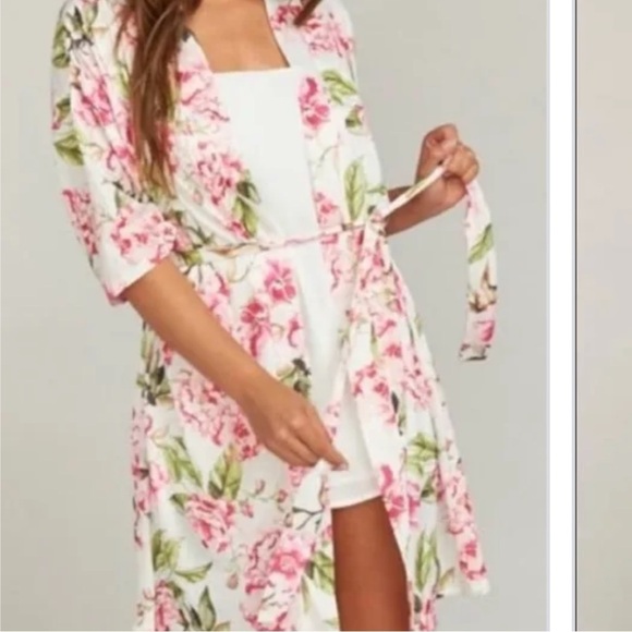 Show me your Mumu  Brie Robe. One size - Picture 1 of 11